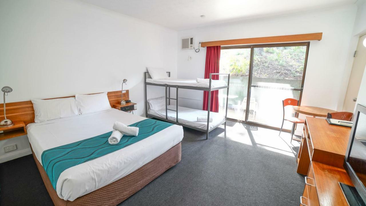 Country 2 Coast Motor Inn Κοφς Χάρμπουρ Εξωτερικό φωτογραφία