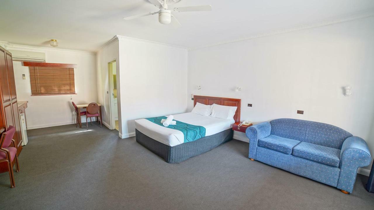 Country 2 Coast Motor Inn Κοφς Χάρμπουρ Εξωτερικό φωτογραφία